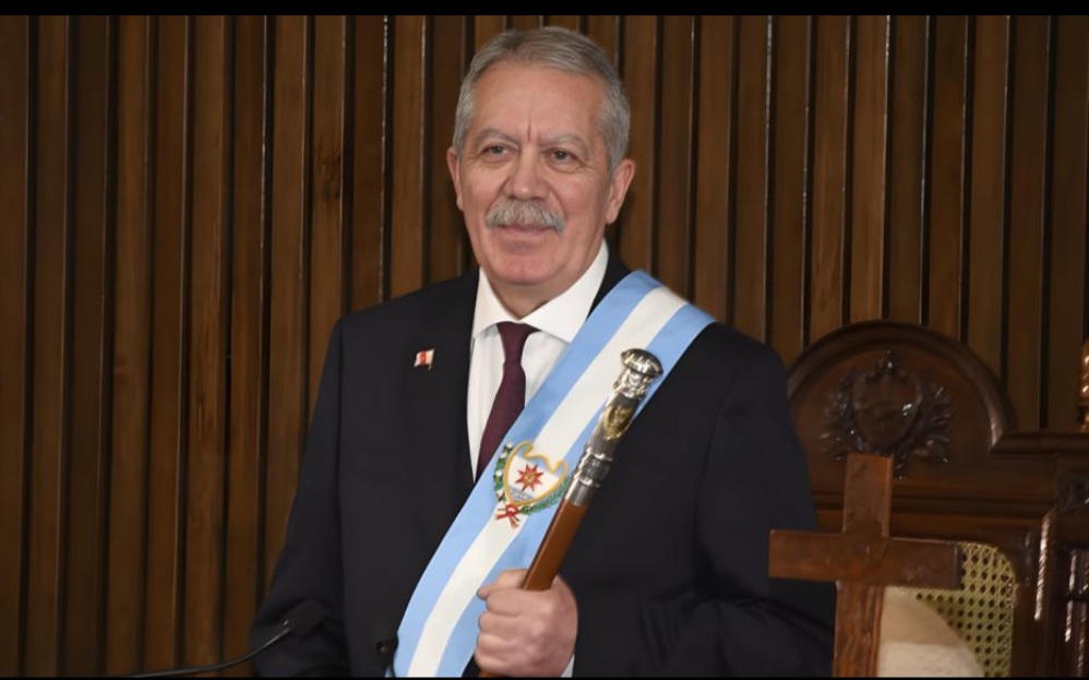 El Gobernador El&iacute;as Su&aacute;rez anunci&oacute; un bono de 600 mil pesos por el D&iacute;a del Trabajador y un bono aguinaldo de $1.200.000