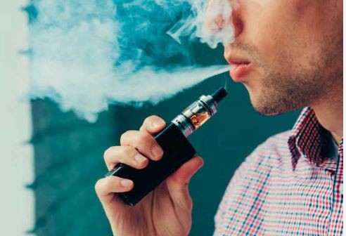 Los pediatras alertan por los efectos nocivos del vapeo en adolescentes